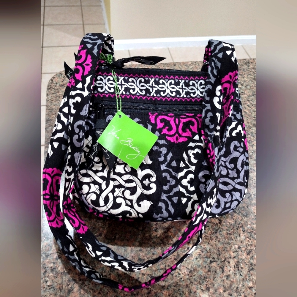 NWT Vera Bradlye magenta and Black Crossbody Bag  or shoulder
